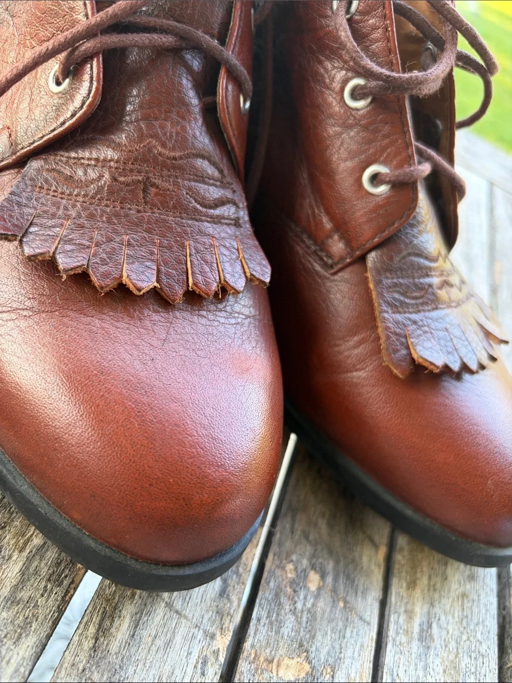 Ariat leather chukka